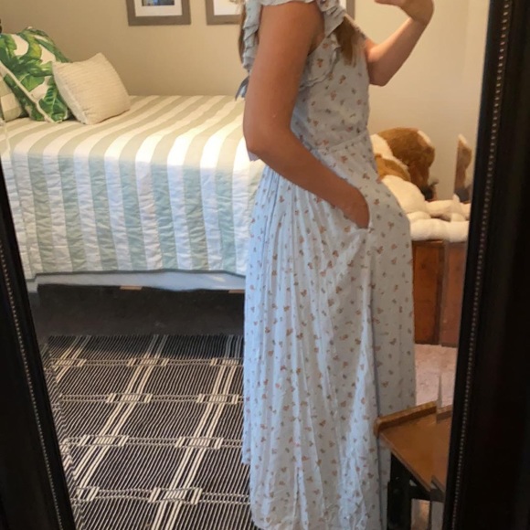 Gal Meets Glam Patricia Maxi - Picture 5 of 6